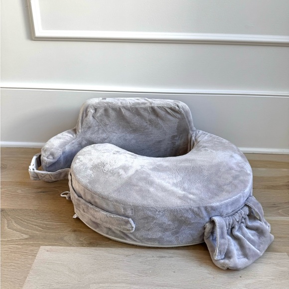 My Brest Friend Super Deluxe Nursing Pillow - Picture 2 of 6